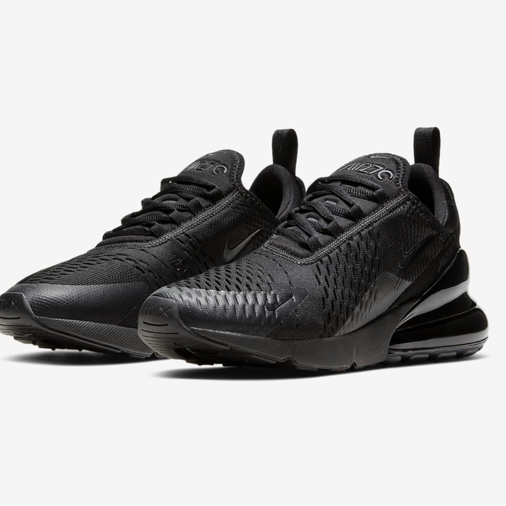 NEW! Nike Air Max 270 Triple Black
